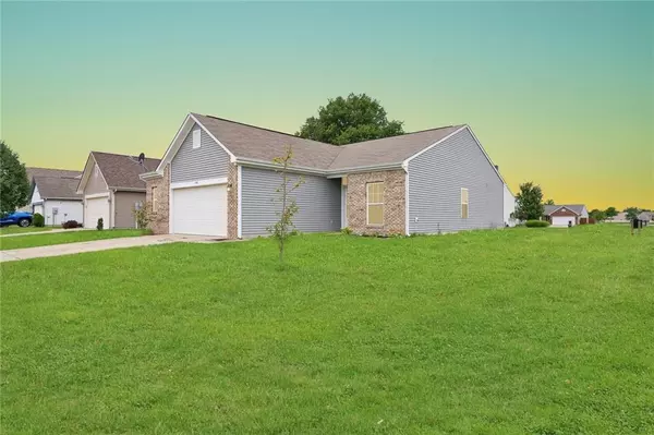 Whiteland, IN 46184,690 E Ponderosa Pine DR