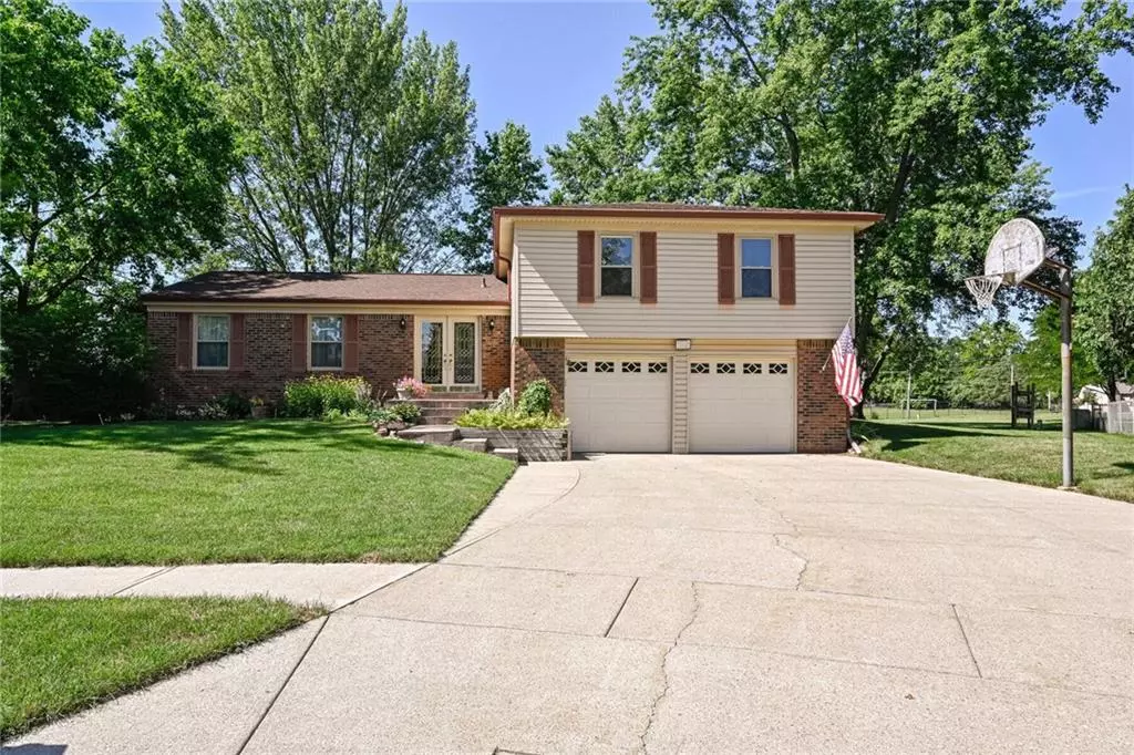 Indianapolis, IN 46256,8438 Ainsley CIR