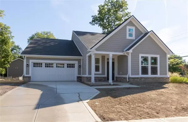 101 Thomas Point DR, Fortville, IN 46040