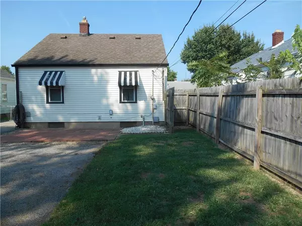 Indianapolis, IN 46221,735 Kappes ST