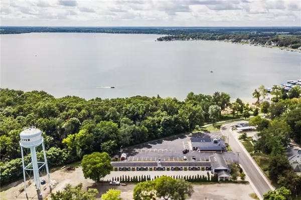 830 N Lake Shore DR, Culver, IN 46511