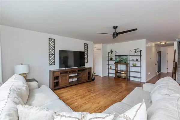 Mccordsville, IN 46055,5571 W Woodhaven DR