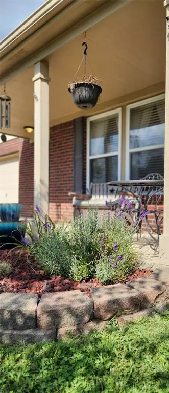 Indianapolis, IN 46239,8422 Weathervane CT