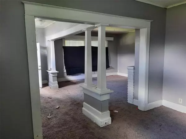 Terre Haute, IN 47802,1228 S 9th ST