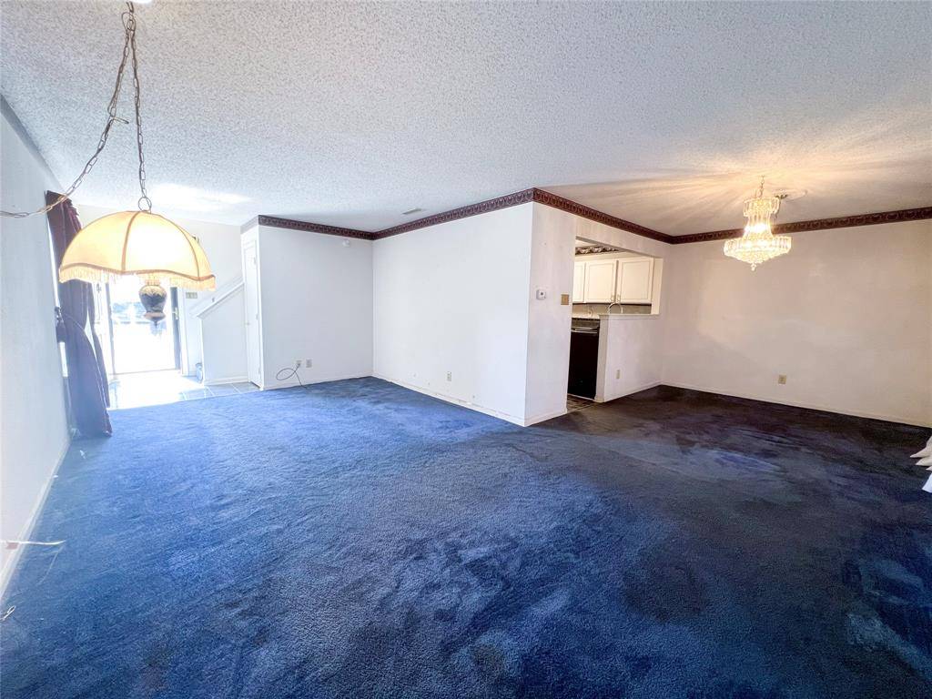 Indianapolis, IN 46254,6652 Kinnerton DR