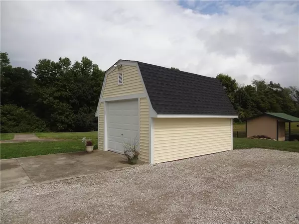 Bowling Green, IN 47833,7258 Hardy CIR