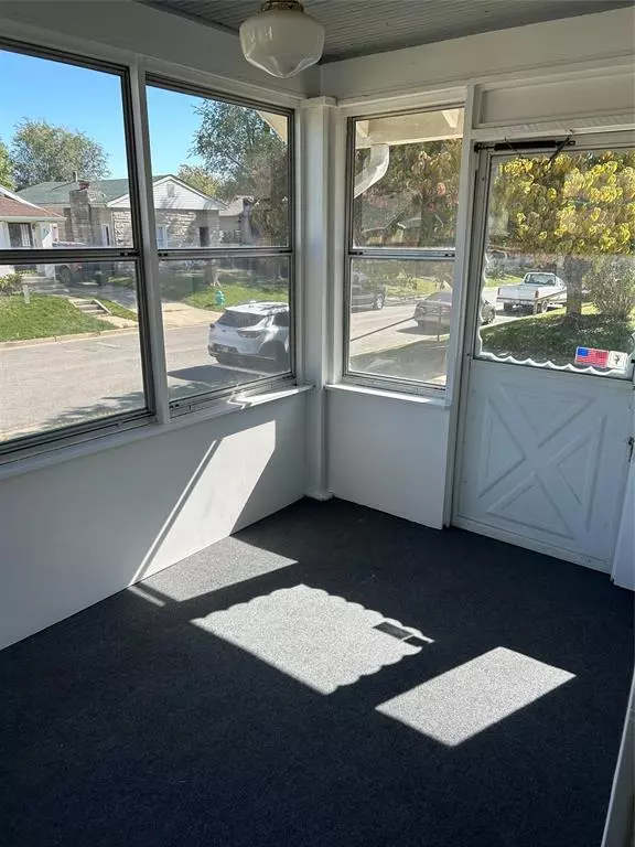 Beech Grove, IN 46107,76 N 14th AVE