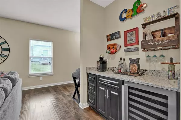 Fishers, IN 46037,9755 Clover CT #100