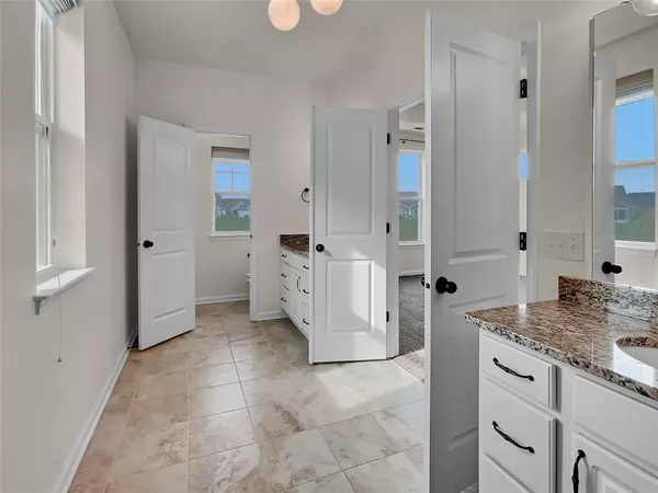 Westfield, IN 46074,17300 Henslow DR