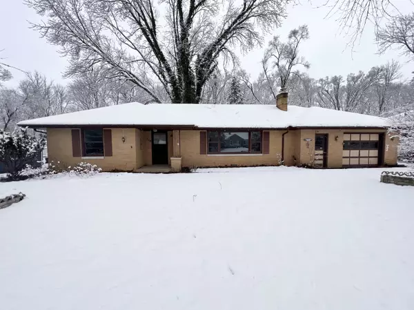 218 North DR, Elkhart, IN 46514