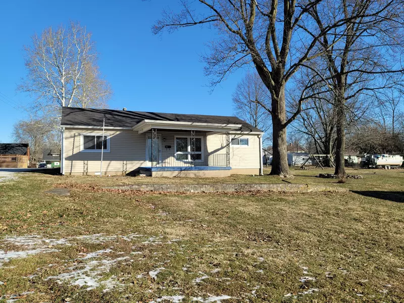 9 Sunset DR, Greencastle, IN 46135