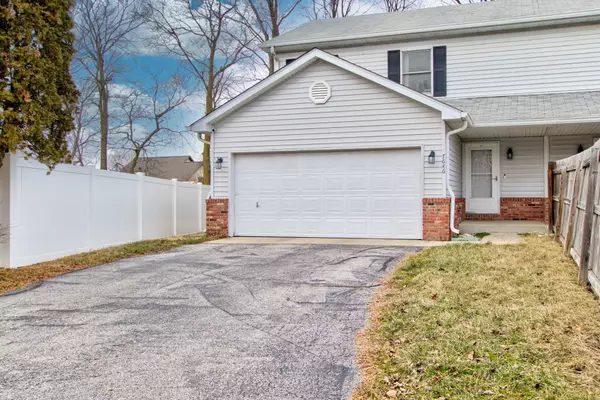 7646 Orchard Village DR, Indianapolis, IN 46217