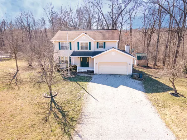 Bloomfield, IN 47424,687 N Deer Lake DR