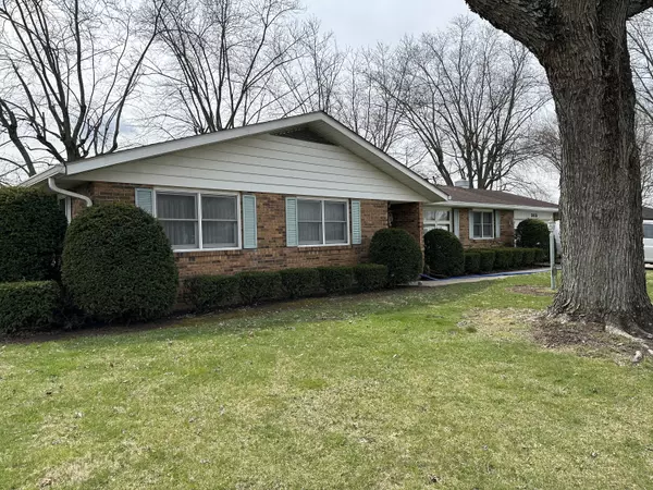 305 Roselawn DR, New Castle, IN 47362