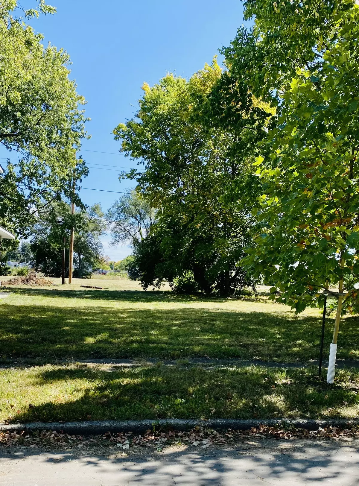 Indianapolis, IN 46205,2833 Macpherson AVE