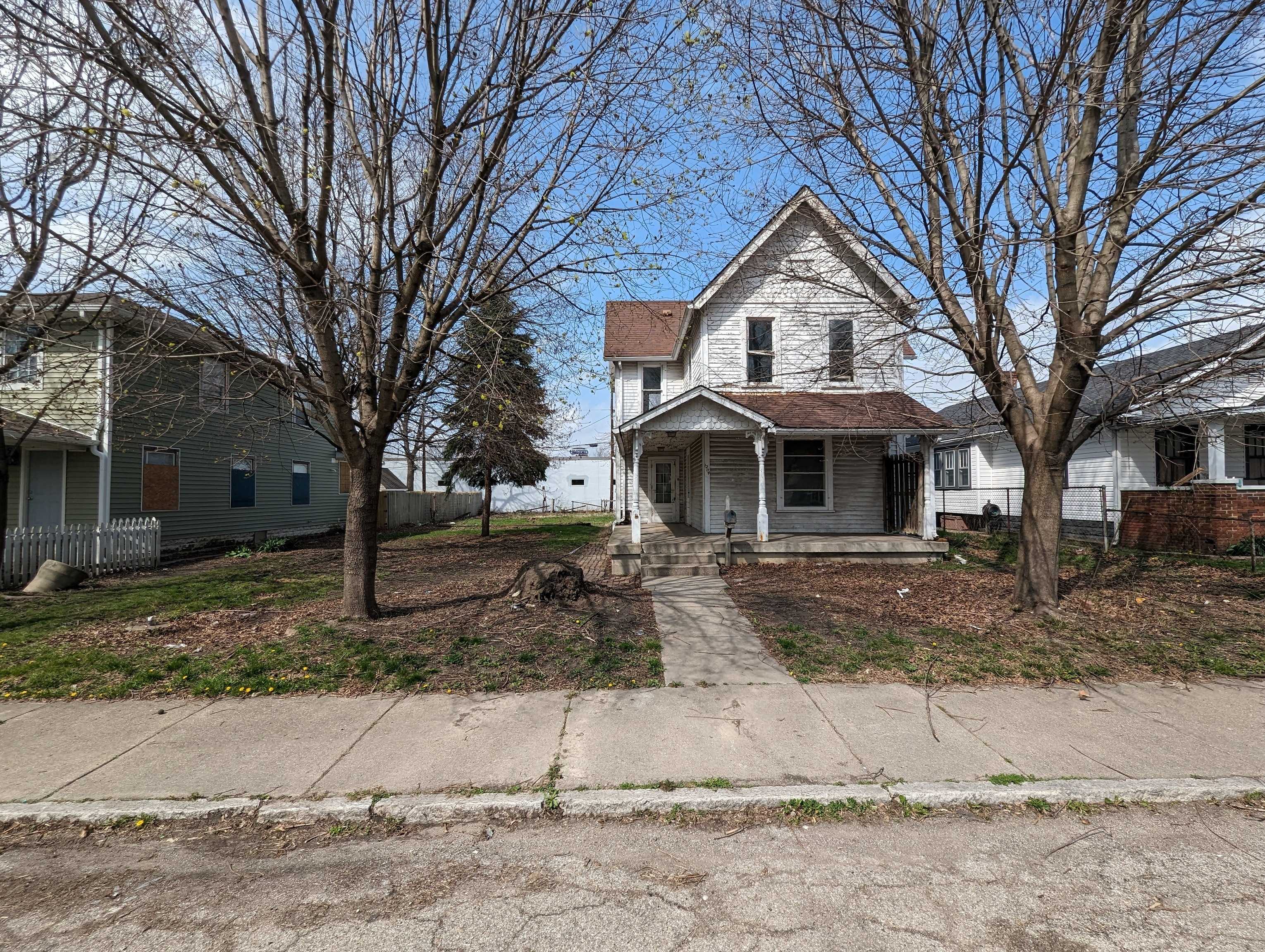 Indianapolis, IN 46203,1204 Calhoun ST