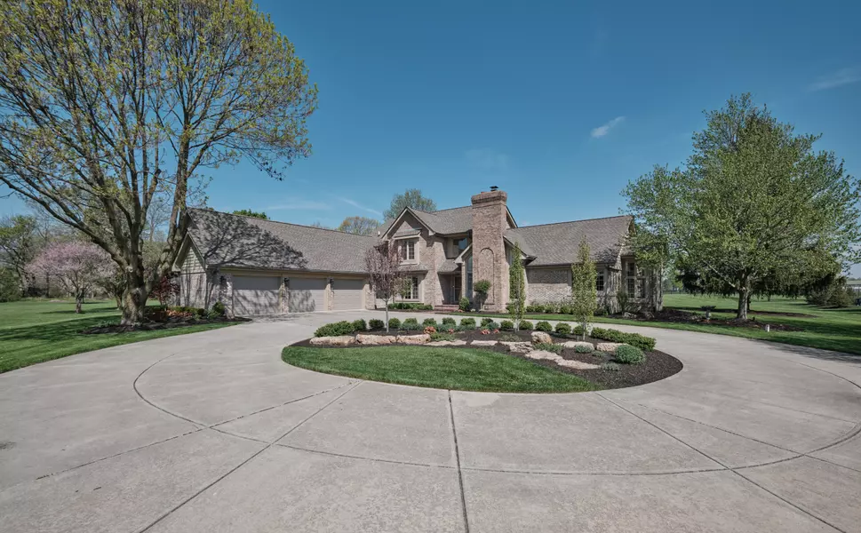 8260 Cooper LN, Zionsville, IN 46077