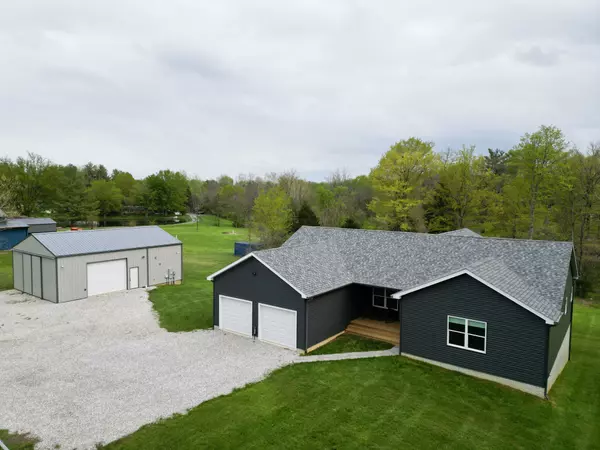 5665 E North County Line RD, Camby, IN 46113