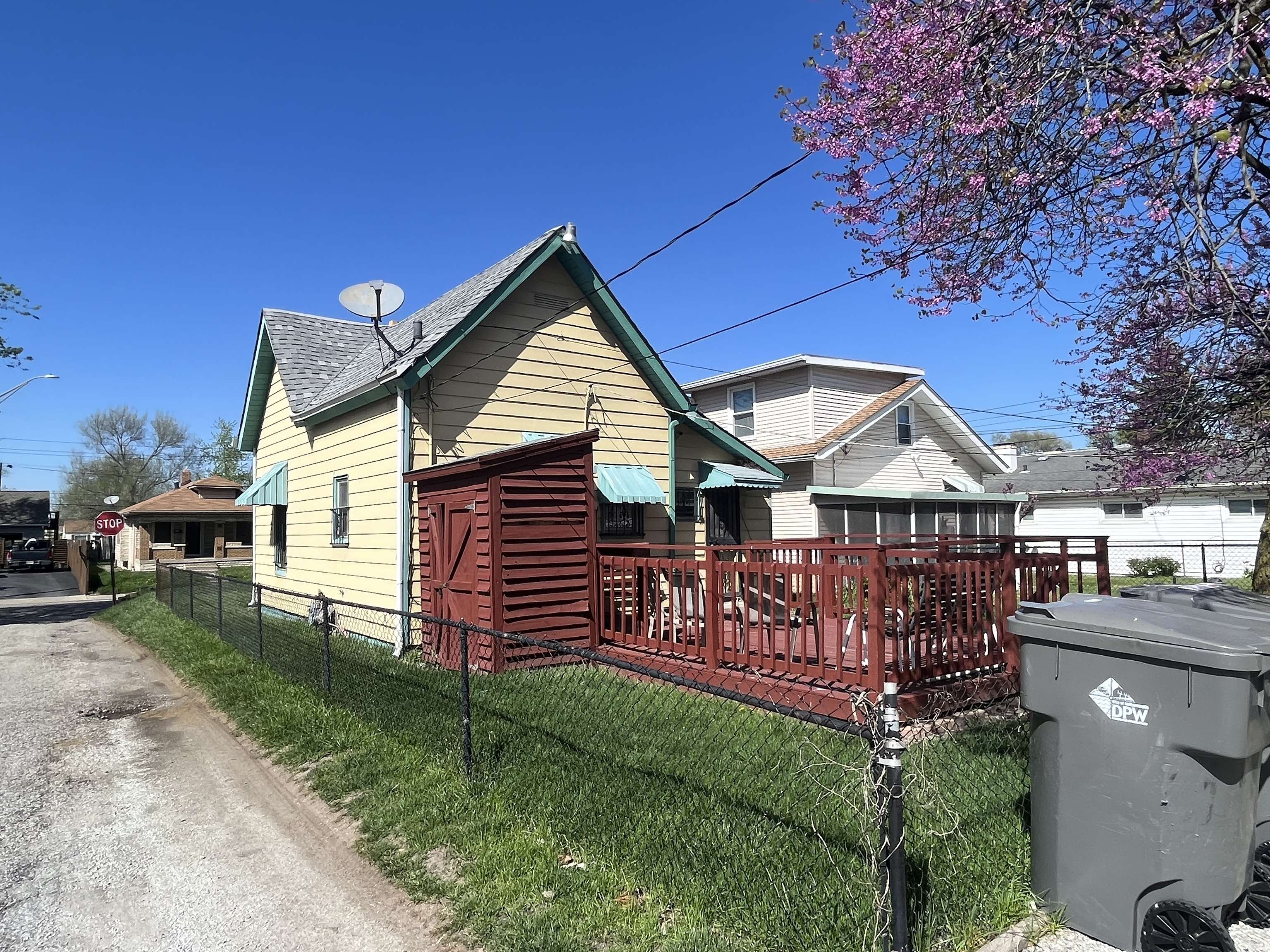 Indianapolis, IN 46203,1751 E Tabor ST