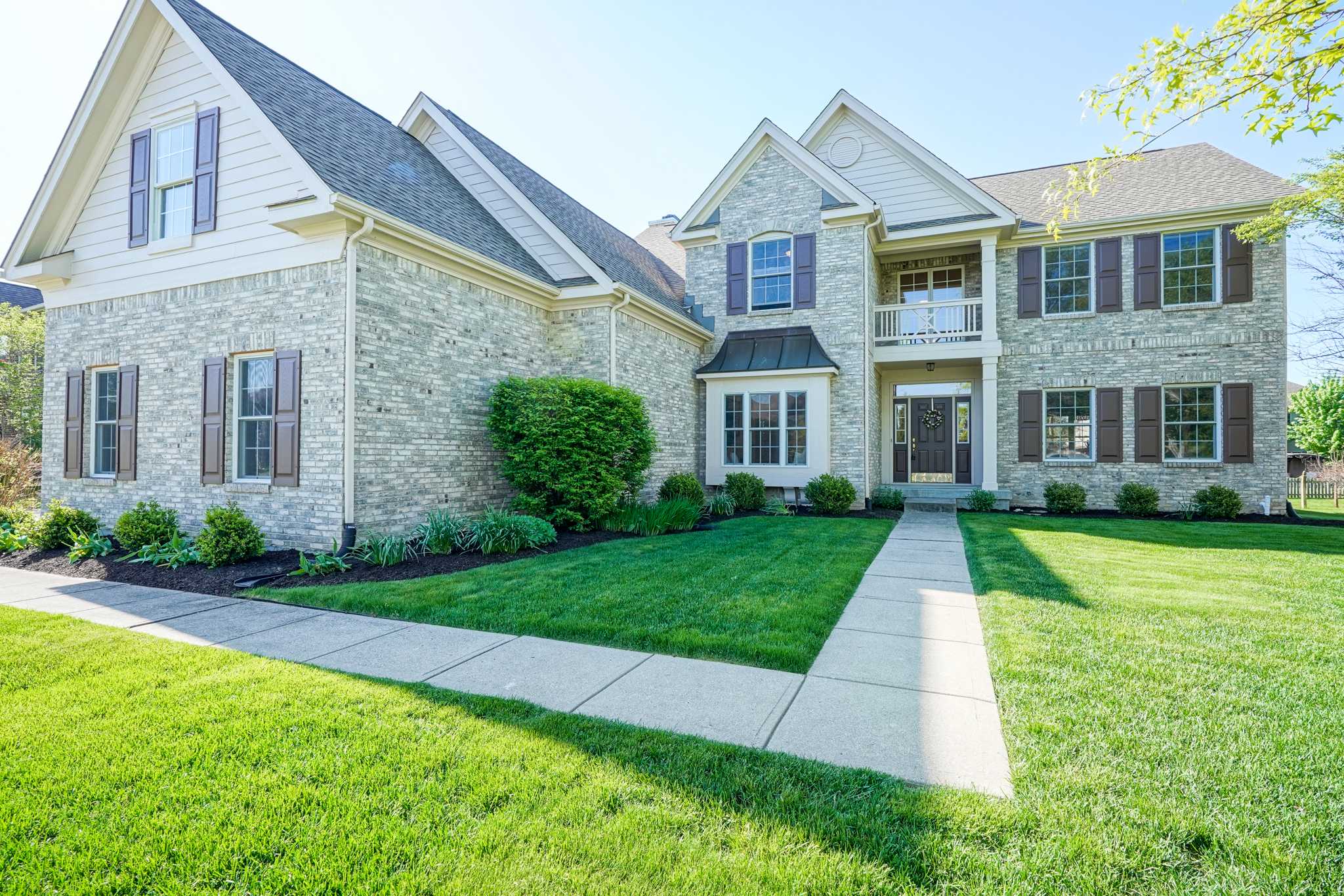 8823 Pin Oak DR, Zionsville, IN 46077