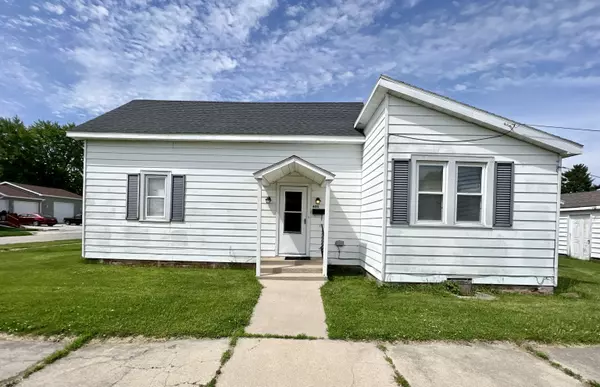 635 S 17th ST, Elwood, IN 46036