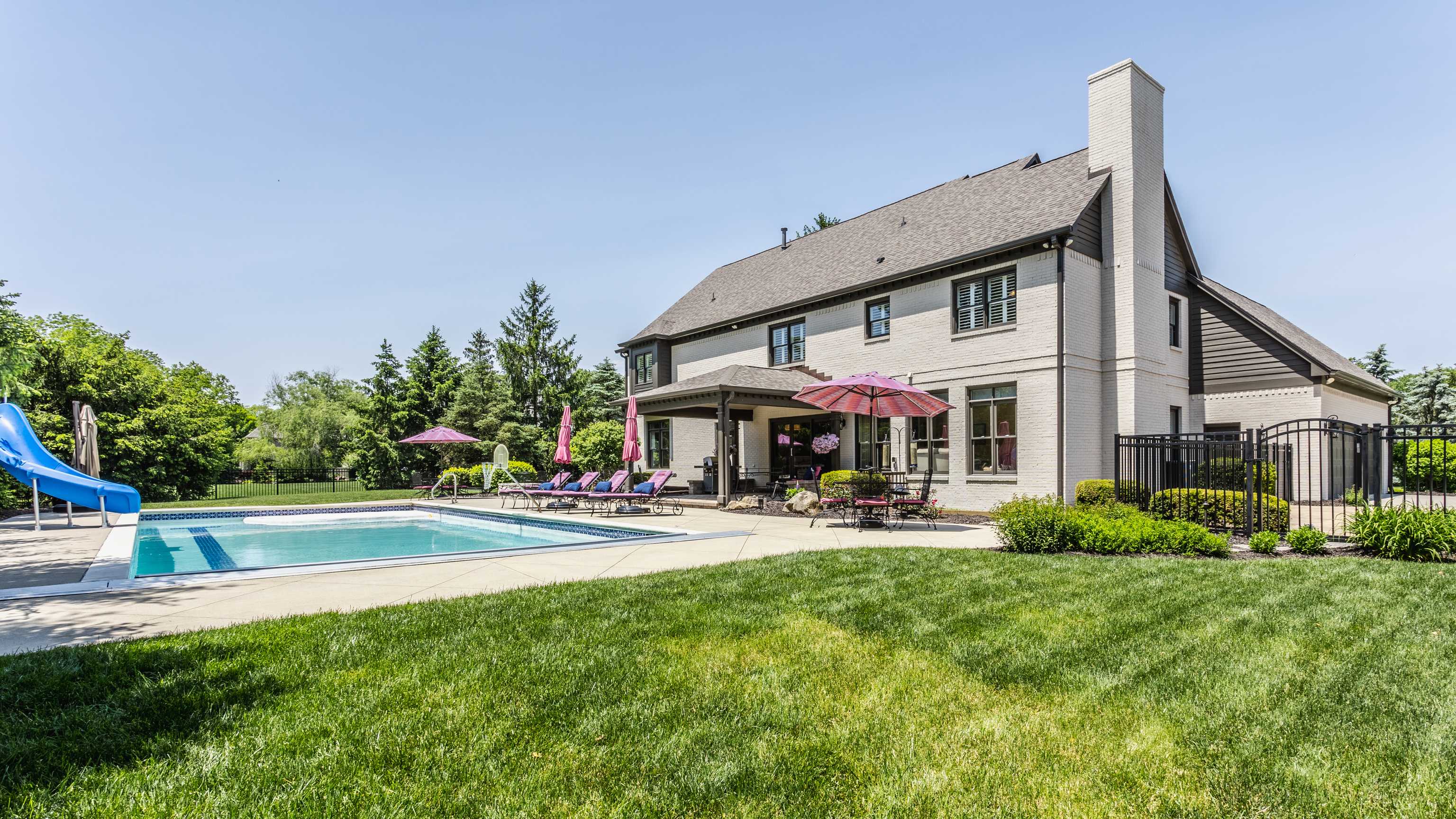 Indianapolis, IN 46256,8915 William Penn CIR