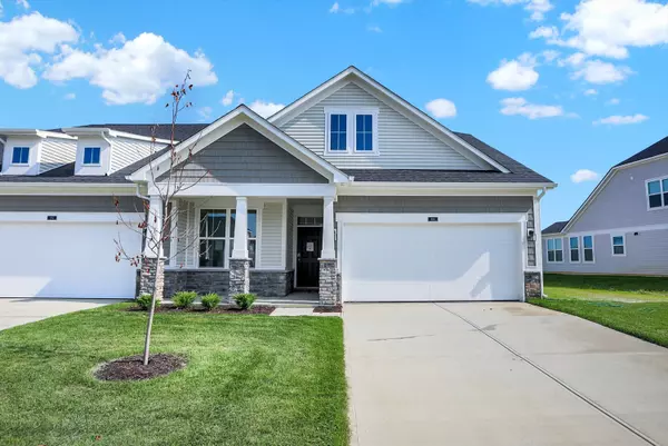 884 Tuxedo DR, Westfield, IN 46074