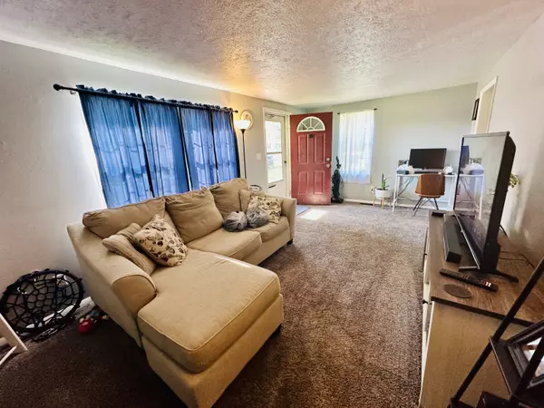 Fairland, IN 46126,5641 CLOVER WEST DR