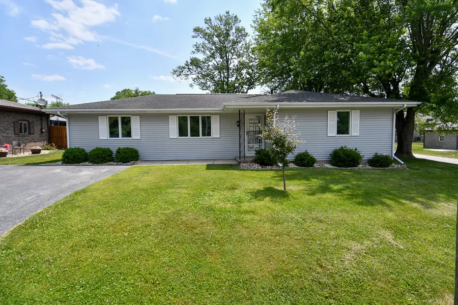 105 S Green ST, Bainbridge, IN 46105