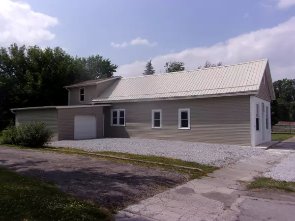 426 N 9th ST, Elwood, IN 46036