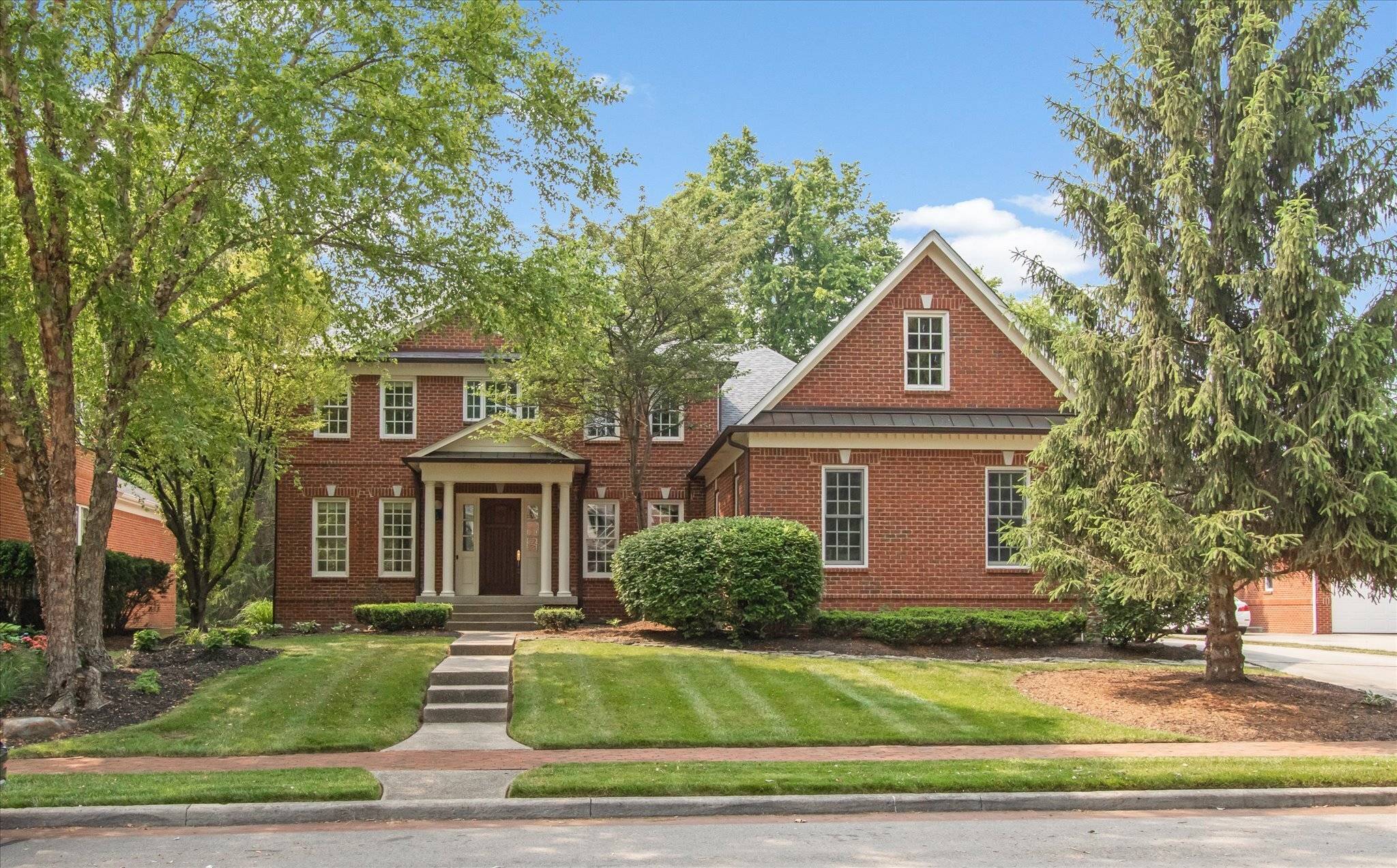 4327 Heyward LN, Indianapolis, IN 46250