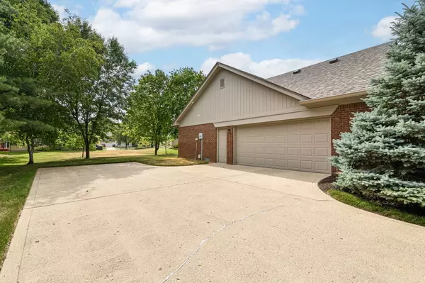 Carmel, IN 46033,835 Mountain Ash CT