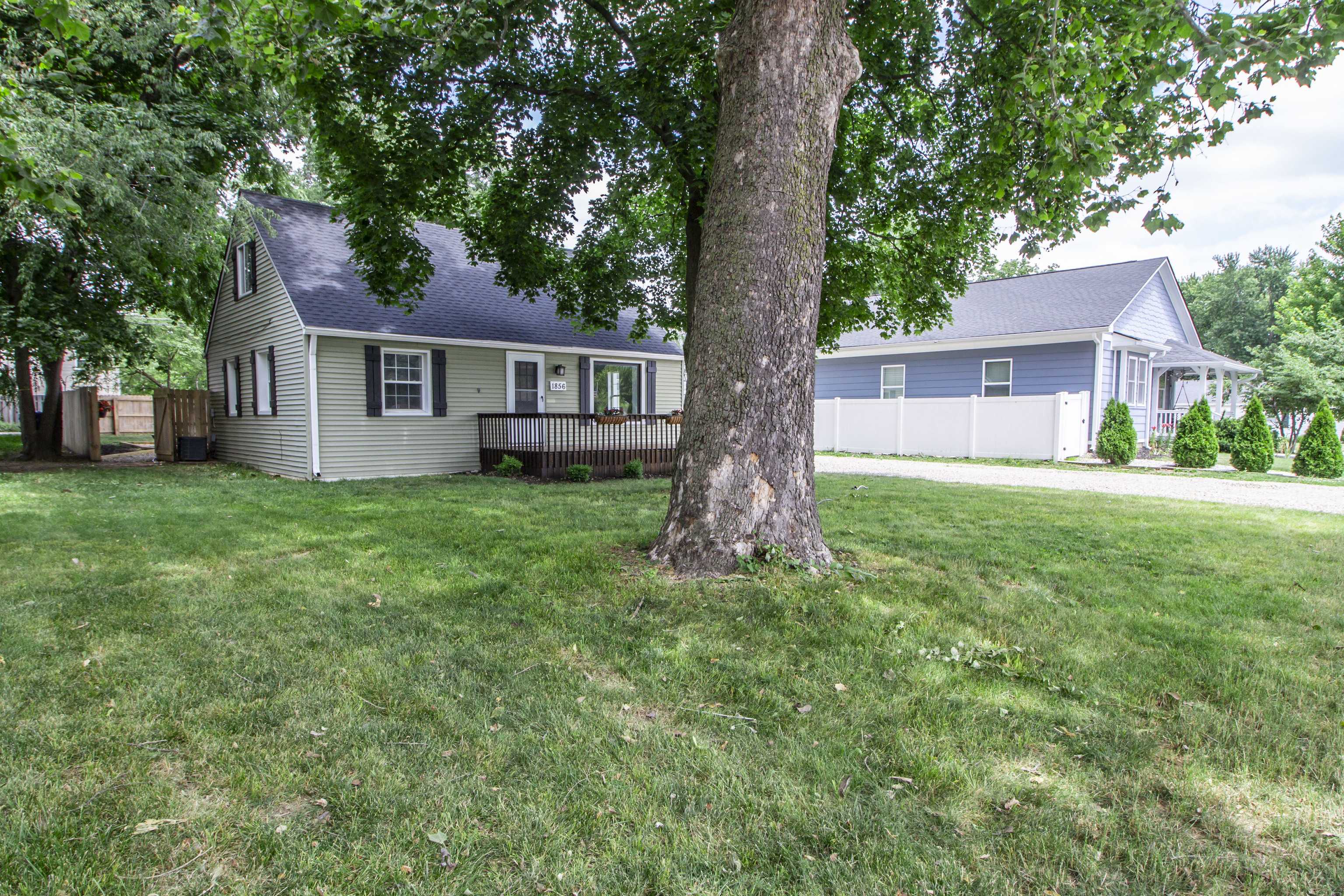 Noblesville, IN 46060,1856 Cherry ST