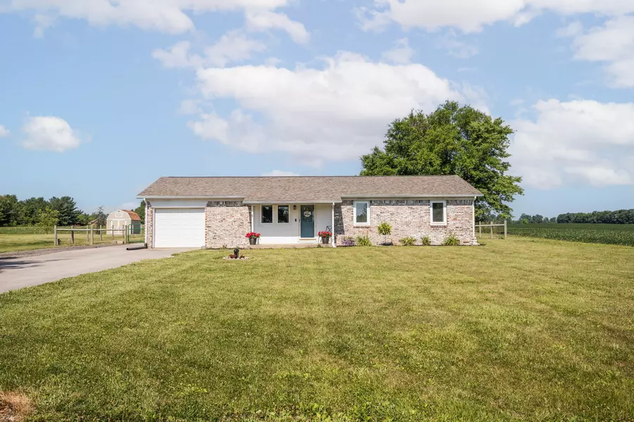 1238 N County Road 300 E, Danville, IN 46122