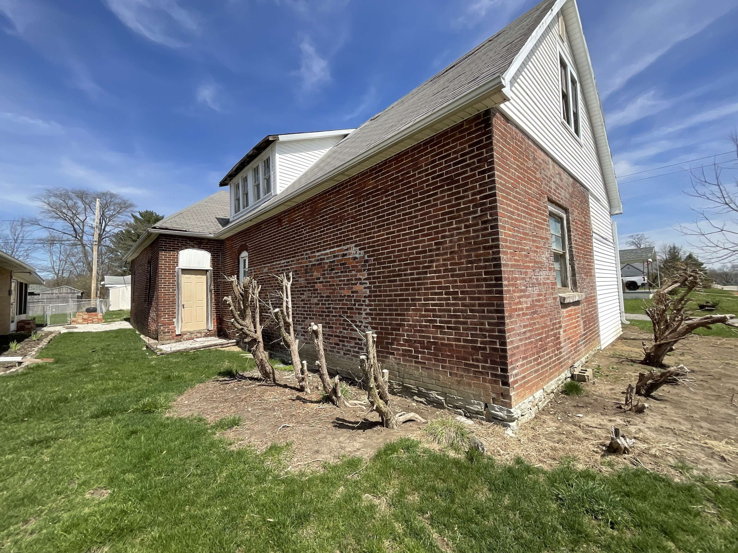 Alexandria, IN 46001,714 W Monroe ST