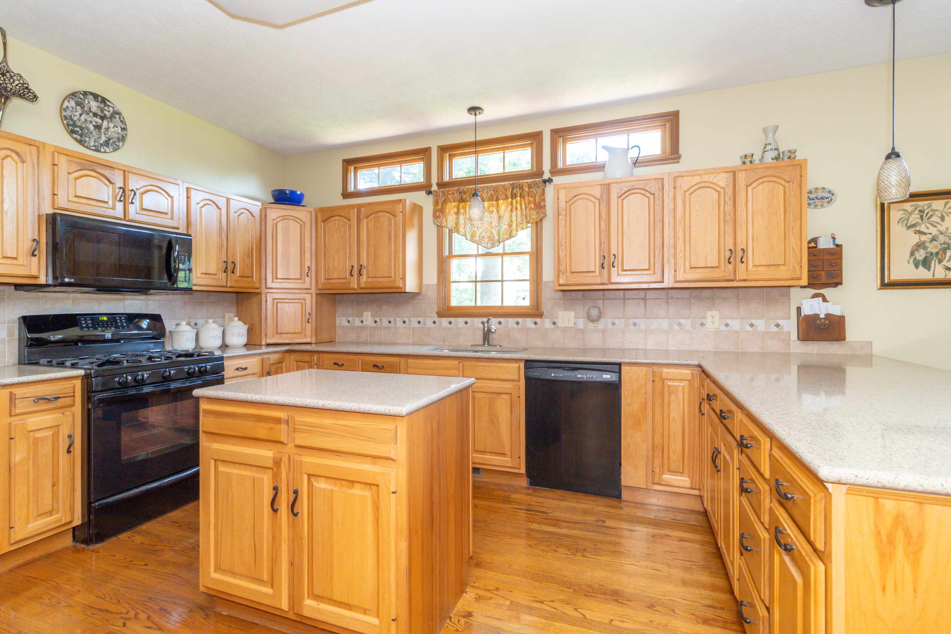 Greenfield, IN 46140,2882 W Redbud CIR