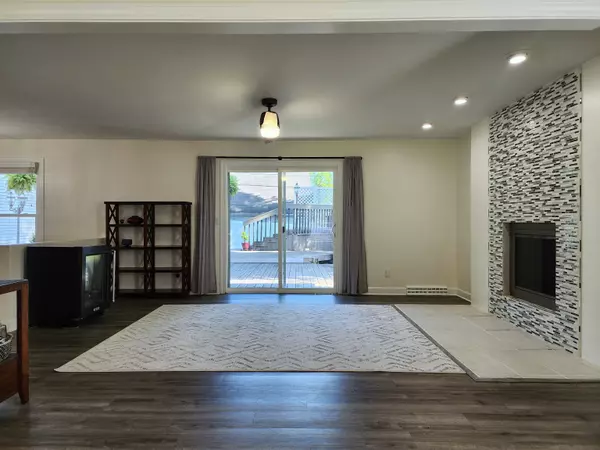 Terre Haute, IN 47802,1620 E Crystal Creek DR