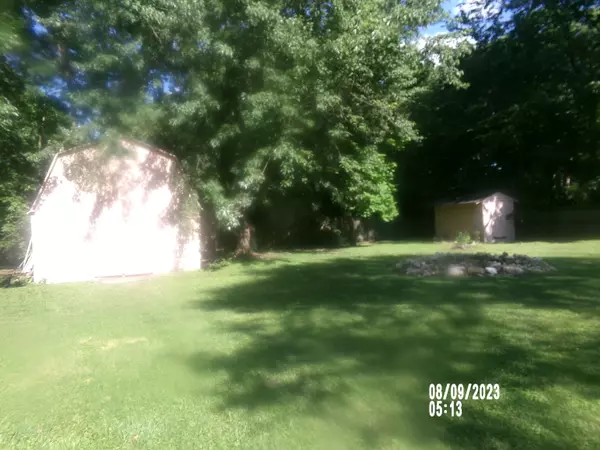 Indianapolis, IN 46227,6061 Derbyshire RD