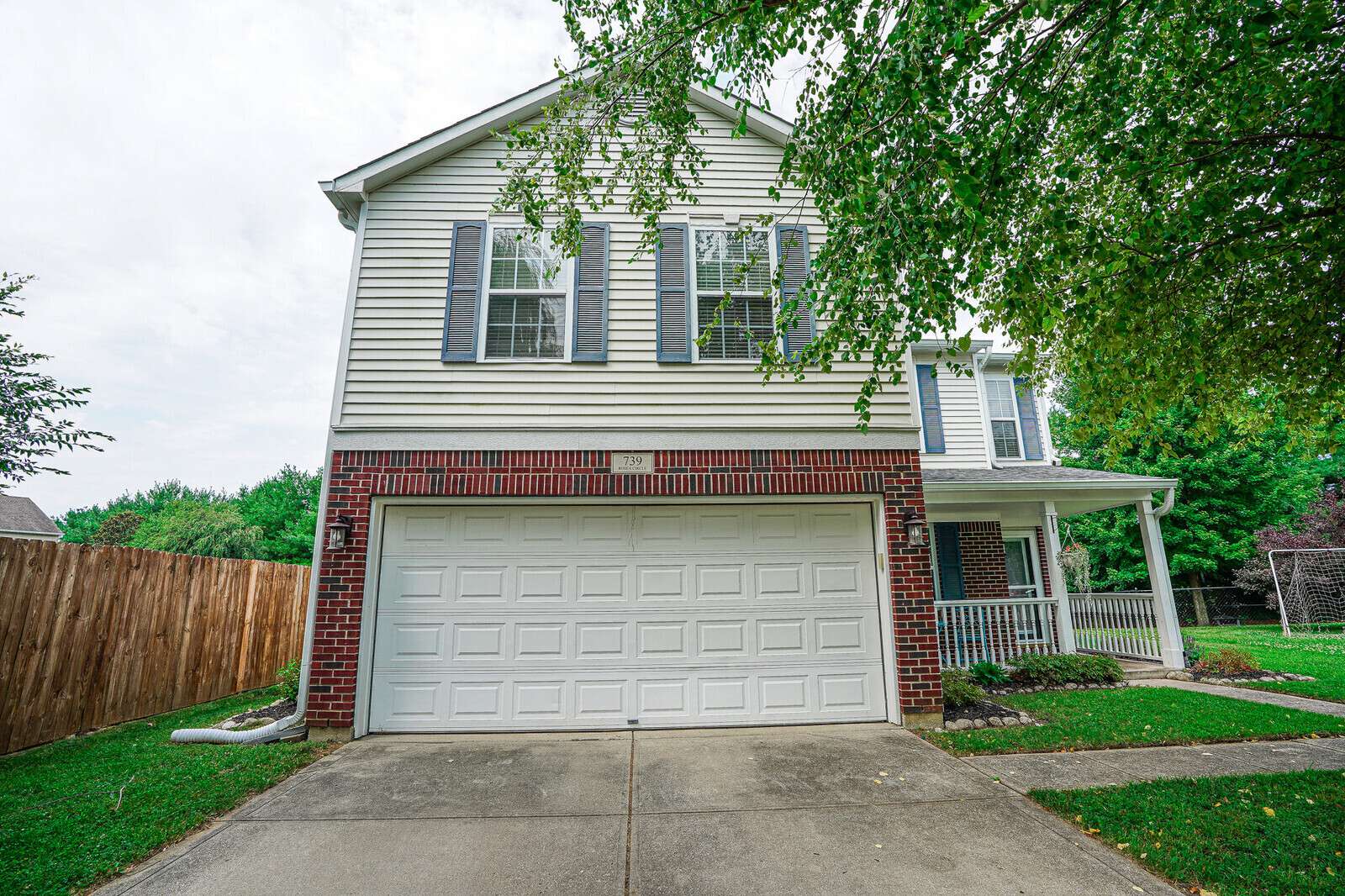 739 Rosea CT, Greenwood, IN 46143