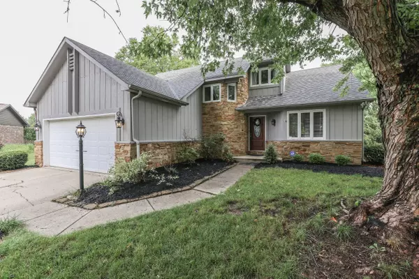 8008 Bay Cove, Indianapolis, IN 46256