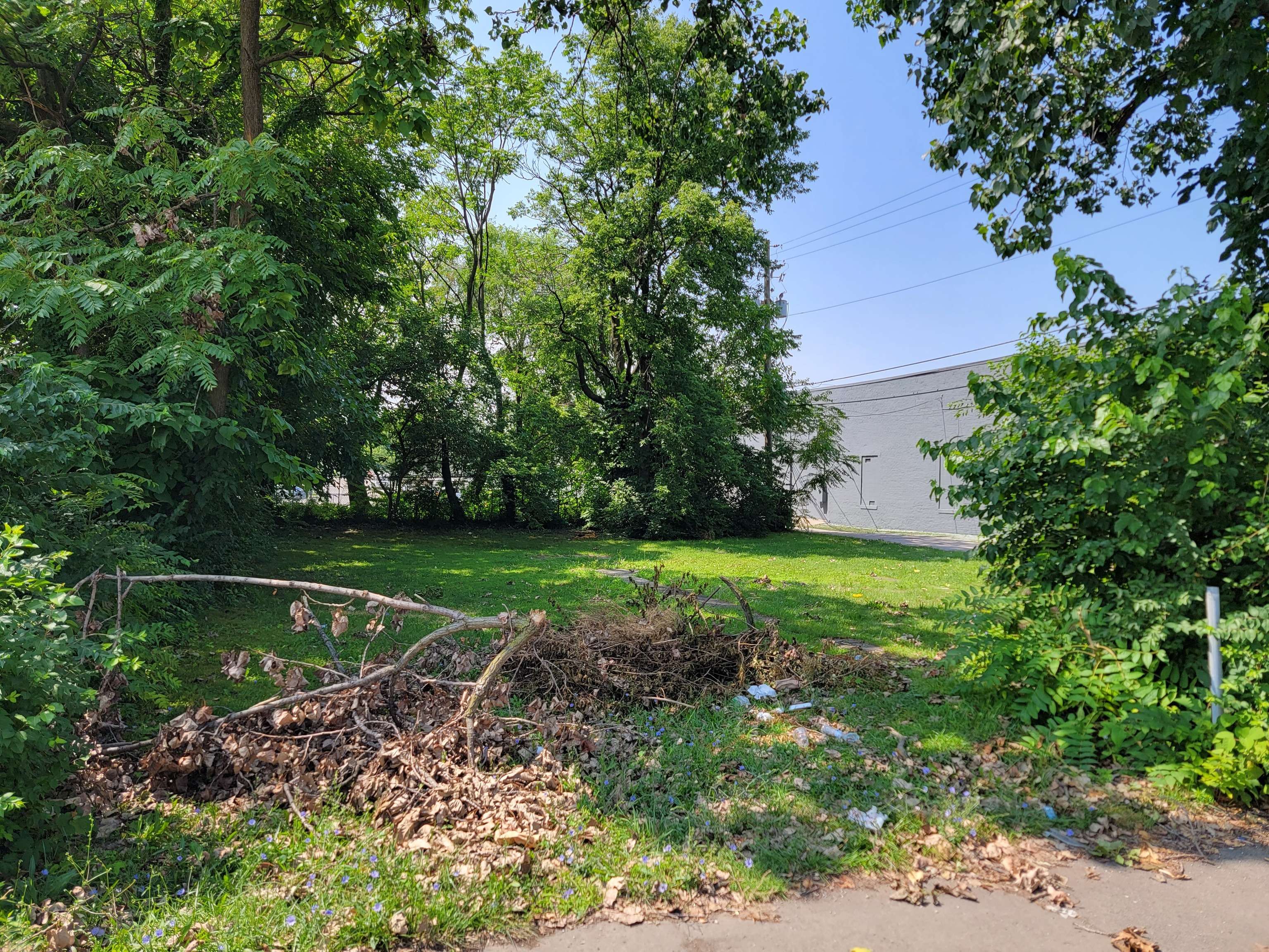 Indianapolis, IN 46202,115 W 22nd ST