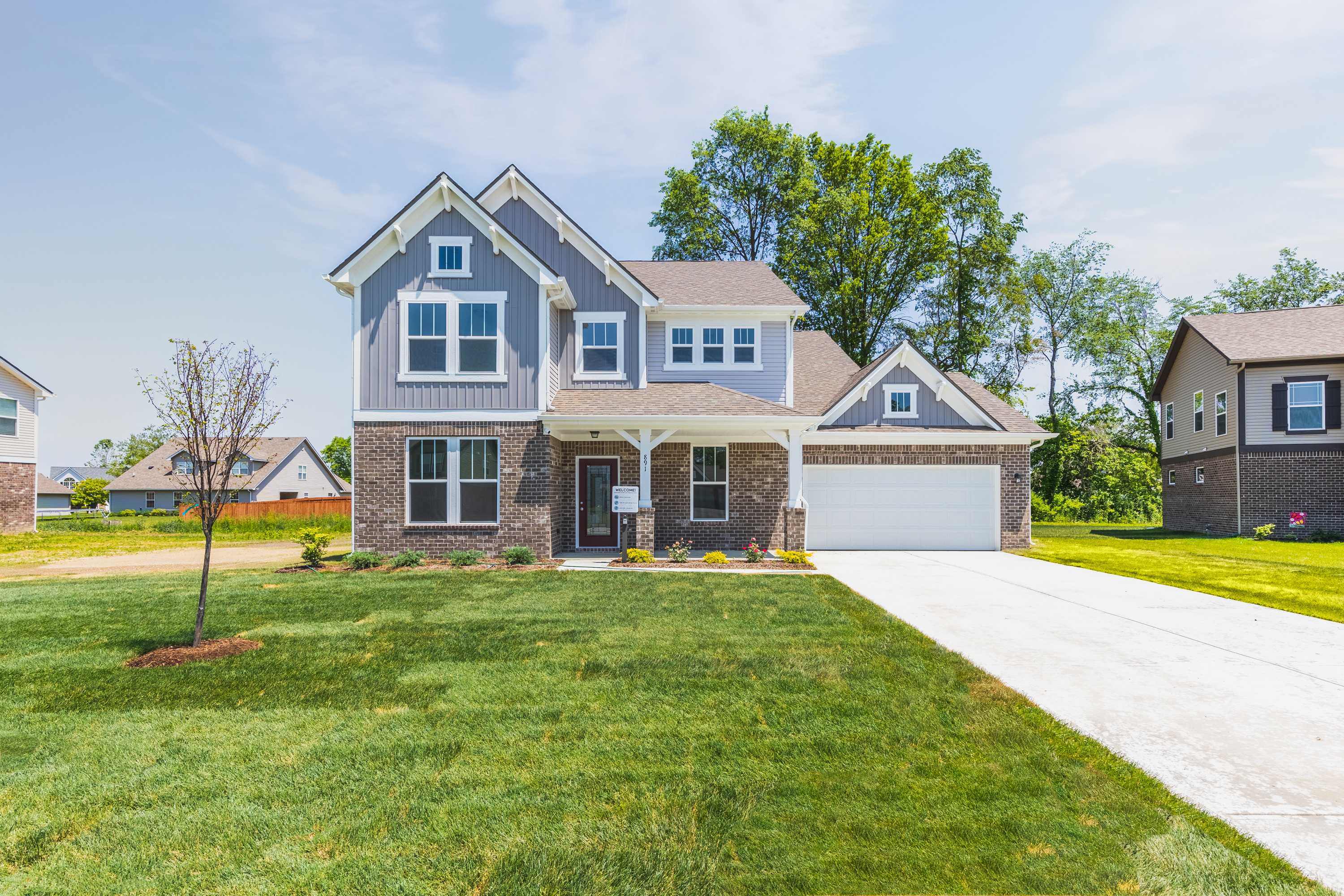 891 S Waterway DR, New Palestine, IN 46163