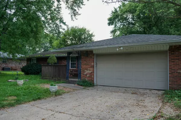 Indianapolis, IN 46217,3620 Rahke RD