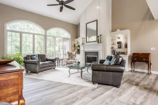 Greenwood, IN 46143,2874 Silverwood LN