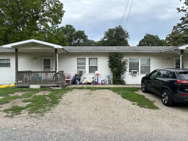 107 W 109 Third ST, West Lebanon, IN 47991