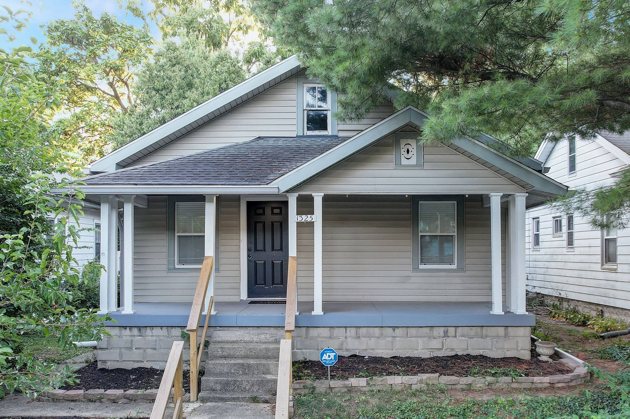 1325 N Oxford ST, Indianapolis, IN 46201