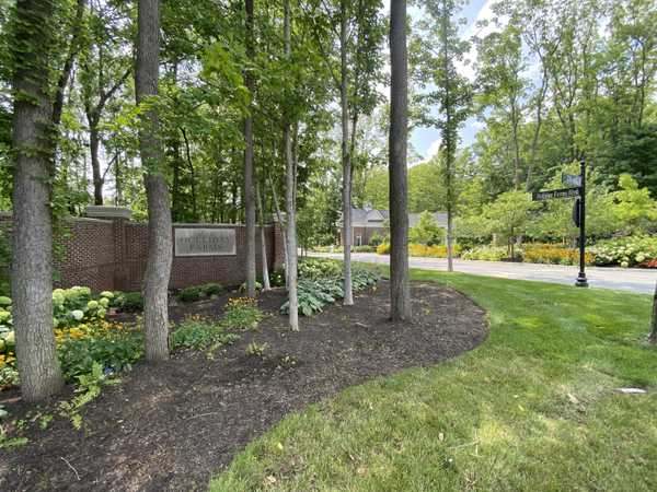 10380 Holliday Farms BLVD, Zionsville, IN 46077