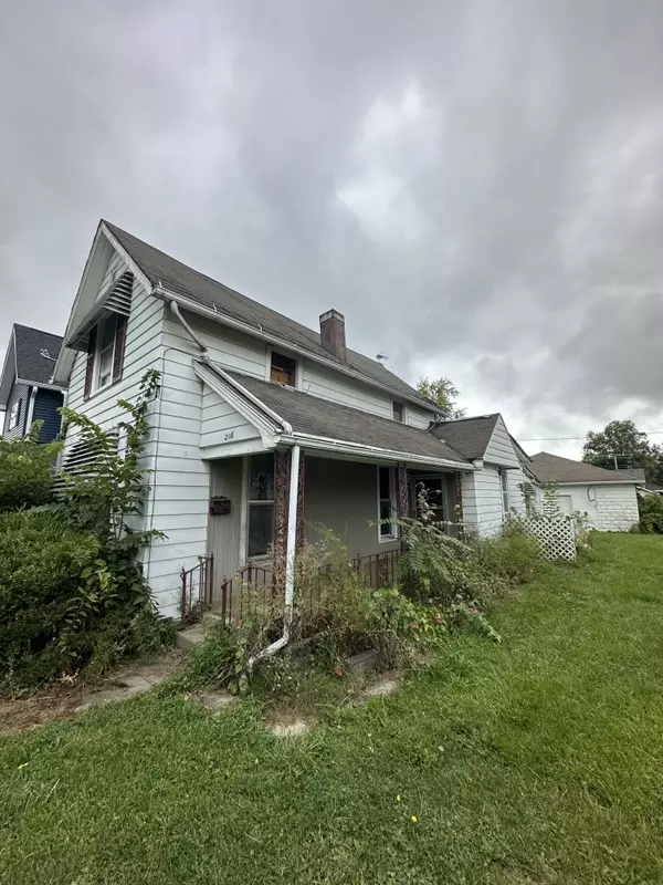 Muncie, IN 47302,208 E 8th ST