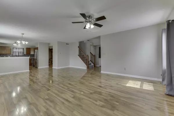 Whiteland, IN 46184,3086 Monterey DR