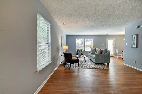 Indianapolis, IN 46217,6533 Black Antler DR